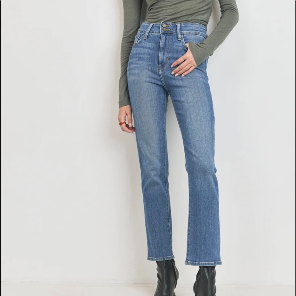 Double Button Straight Jean